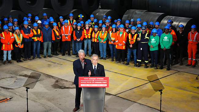 Poilievre pushes crime crackdown in Saskatoon, Carney talks tariffs in a steel town